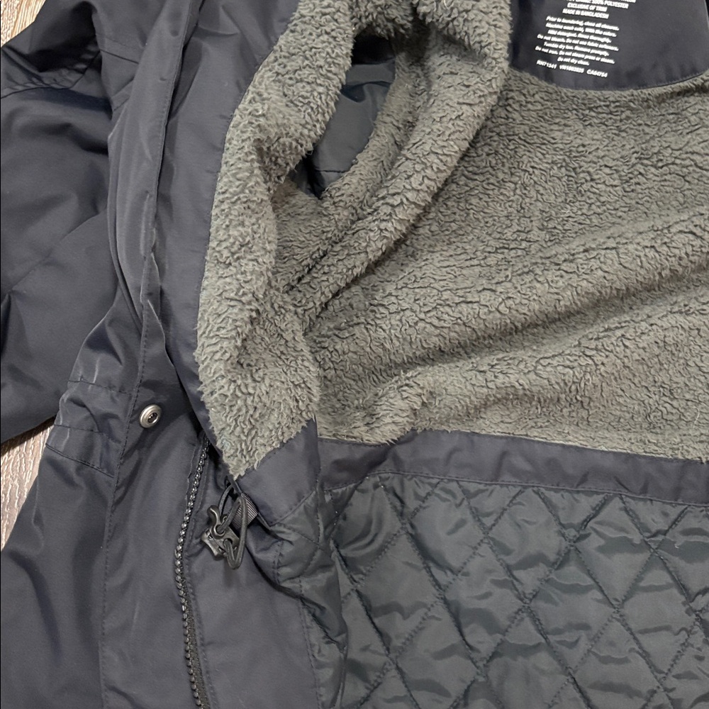 LL Bean Women’s Parka  Sz Small - Picture 12 of 16